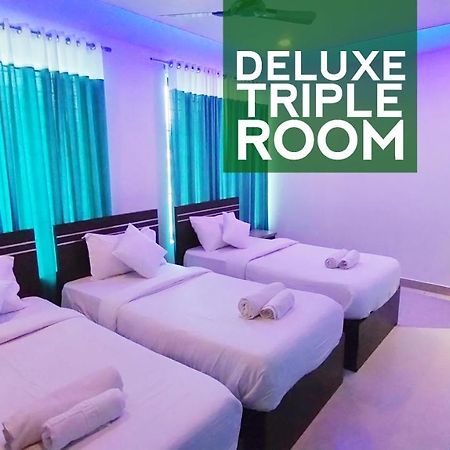 Hotel Railview Residency à Alappuzha Extérieur photo