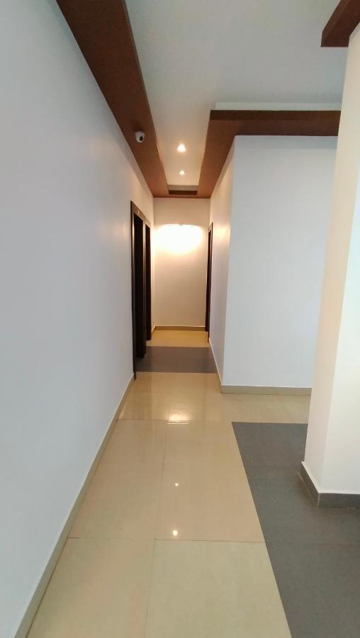 Hotel Railview Residency à Alappuzha Extérieur photo